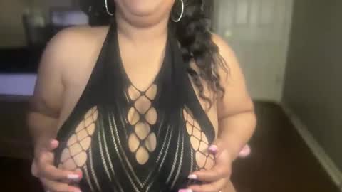 Snapshot of meetsouthernpeach chatting on 02-22-25, 09:01 Southern Peach online show from 02-22-25, 09:01