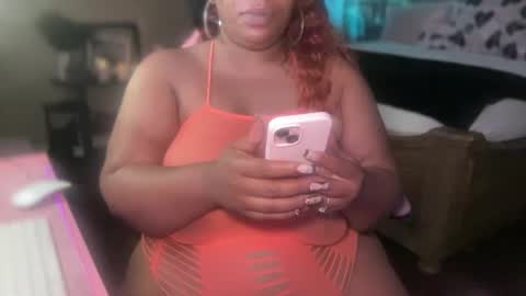 Snapshot of meetsouthernpeach chatting on 09-24-25, 03:21 Southern Peach online show from 09-24-25, 03:21