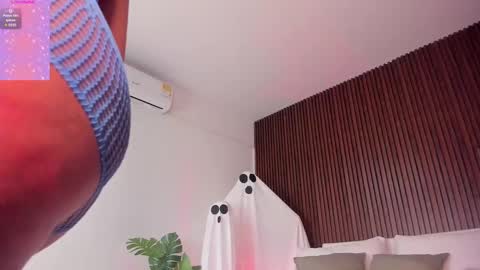 megan online show from 10-05-25, 02:26