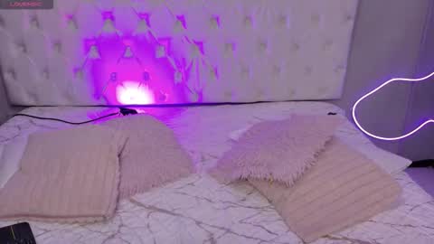 Megan  online show from 01-09-26, 03:31