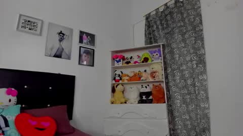 M E G A N online show from 12-14-25, 06:34