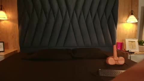 M E G A N  online show from 05-28-26, 08:06