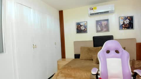 Megan online show from 04-01-26, 10:16