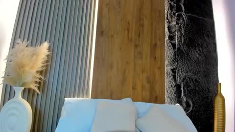 MEGAN COOPER online show from 10-23-25, 12:26