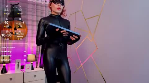 Snapshot of megan_do_santos chatting on 10-31-25, 08:32 megan do santos online show from 10-31-25, 08:32