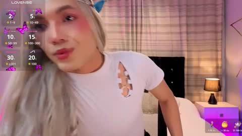 Snapshot of megan_do_santos chatting on 11-09-25, 03:21 megan do santos online show from 11-09-25, 03:21