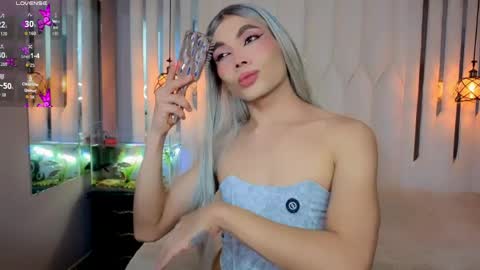 Snapshot of megan_do_santos chatting on 05-15-26, 01:18 megan do santos online show from 05-15-26, 01:18