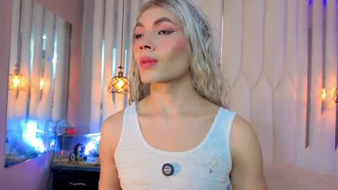 Snapshot of megan_do_santos chatting on 06-02-26, 07:49 megan do santos online show from 06-02-26, 07:49