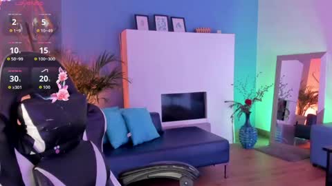 Snapshot of megan_inked_ chatting on 05-05-26, 03:14 online show from 05-05-26, 03:14