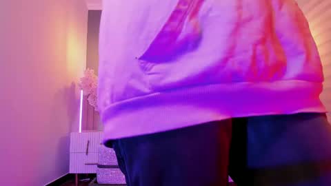     online show from 02-03-25, 12:57