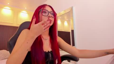 Snapshot of megan_queen3 chatting on 06-23-26, 07:45 M E G A N online show from 06-23-26, 07:45