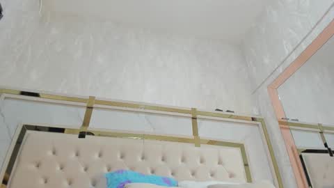 megan online show from 09-15-25, 03:06