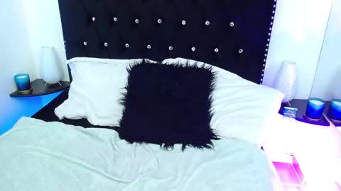 Snapshot of megan_saint chatting on 09-11-25, 04:12 megan_saint online show from 09-11-25, 04:12