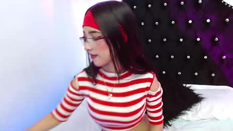 Snapshot of megan_saint chatting on 09-14-25, 04:00 megan_saint online show from 09-14-25, 04:00