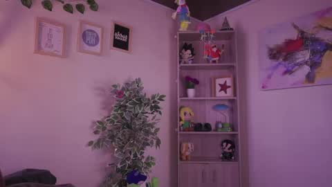 MEGAN  online show from 05-13-26, 04:15