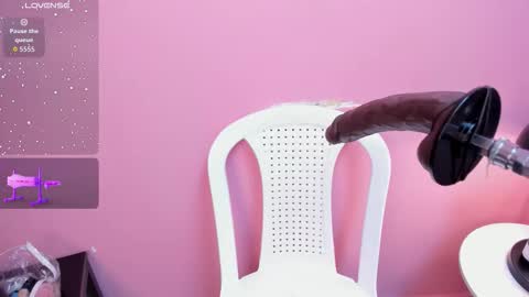 Megan  online show from 11-06-25, 06:42