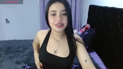 Snapshot of megan_ve chatting on 03-18-26, 03:09 Carolina online show from 03-18-26, 03:09