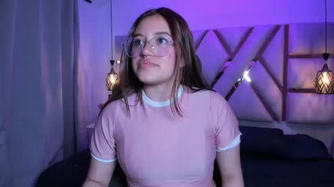 Snapshot of megan_vg chatting on 04-04-26, 11:51 Megan online show from 04-04-26, 11:51
