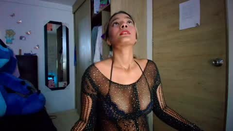 M E G A N   online show from 04-01-26, 09:01