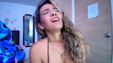 M E G A N   online show from 04-21-26, 01:42