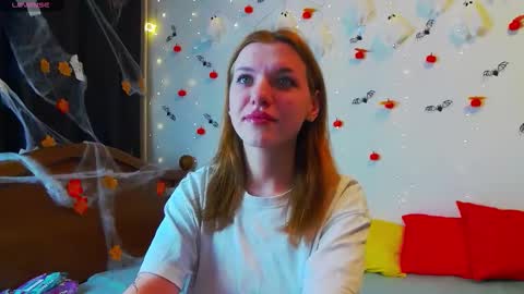 Snapshot of megancat333 chatting on 11-05-25, 08:58 megancat333 online show from 11-05-25, 08:58