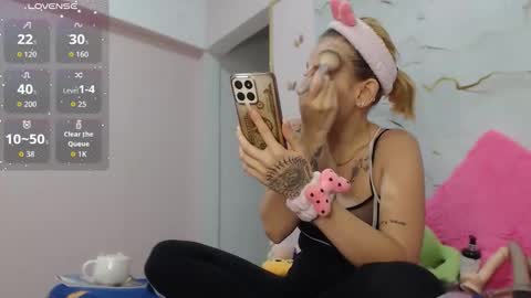 ---Megan--- online show from 03-09-26, 07:07