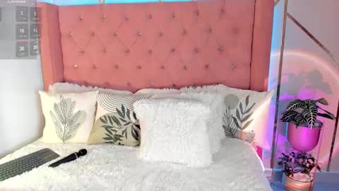 Megan Nice to meet you  online show from 03-11-25, 03:02