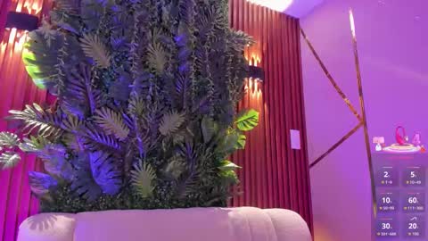 Megan Nice to meet you  online show from 11-24-25, 06:29