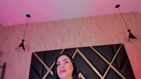 Snapshot of meganhofman chatting on 09-16-25, 09:16 Megan Hofman online show from 09-16-25, 09:16