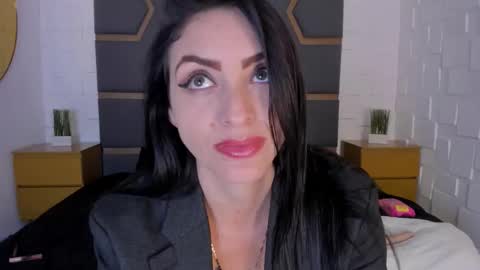 Snapshot of meganhofman chatting on 09-23-25, 07:50 Megan Hofman online show from 09-23-25, 07:50