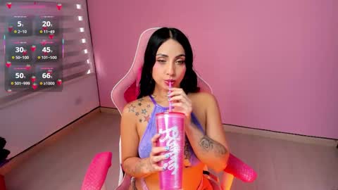 Megan online show from 10-15-25, 09:37