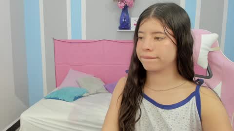 Snapshot of meganqueen2 chatting on 01-25-25, 07:18 Megan Queen online show from 01-25-25, 07:18