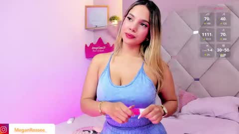 Snapshot of meganrosse__ chatting on 05-30-26, 06:38 Megan online show from 05-30-26, 06:38