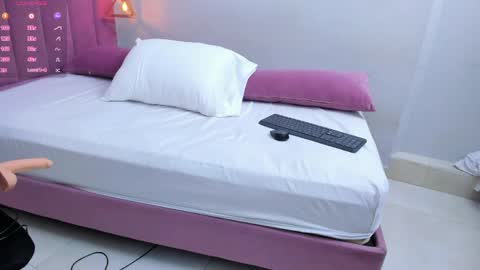 Megan  online show from 04-27-26, 07:45