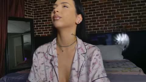 Megan online show from 10-05-25, 04:22