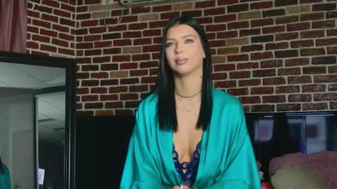 Megan online show from 10-16-25, 04:35