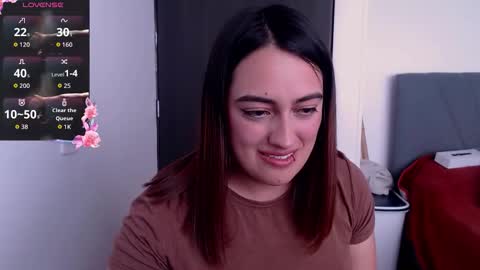 Snapshot of megansnow_ chatting on 09-19-25, 07:36 MEGAN online show from 09-19-25, 07:36