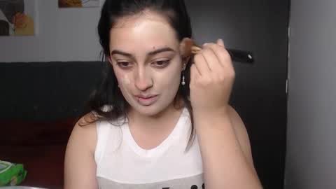 Snapshot of megansnow_ chatting on 10-23-25, 12:43 MEGAN online show from 10-23-25, 12:43