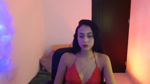 Snapshot of meganstill chatting on 01-10-25, 09:42 meganstill online show from 01-10-25, 09:42
