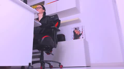 Megan online show from 01-17-25, 08:55