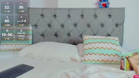 megansammy online show from 11-23-25, 03:12