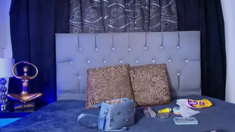 meggan online show from 11-12-25, 04:35