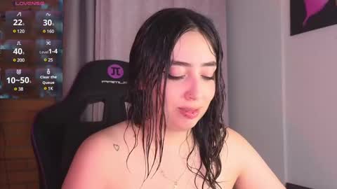 Snapshot of megumi_yang chatting on 01-28-25, 01:18 Megumi online show from 01-28-25, 01:18