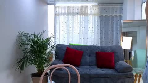 Snapshot of mei_naughtycat chatting on 02-07-25, 07:49 Mei online show from 02-07-25, 07:49