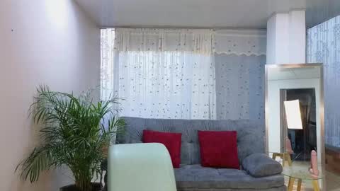 Snapshot of mei_naughtycat chatting on 02-15-25, 10:31 Mei online show from 02-15-25, 10:31