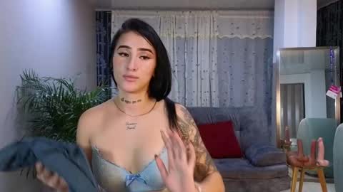 Snapshot of mei_naughtycat chatting on 03-04-25, 01:12 Mei online show from 03-04-25, 01:12