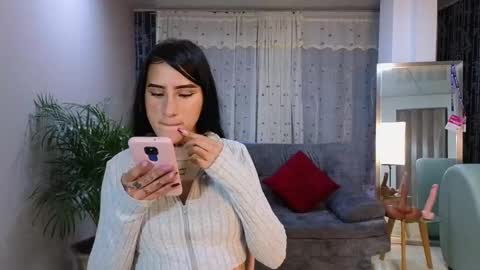 Snapshot of mei_naughtycat chatting on 03-05-25, 11:38 Mei online show from 03-05-25, 11:38
