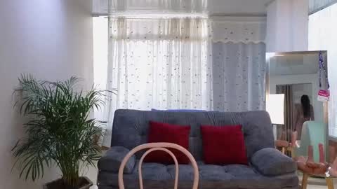Snapshot of mei_naughtycat chatting on 03-07-25, 07:49 Mei online show from 03-07-25, 07:49
