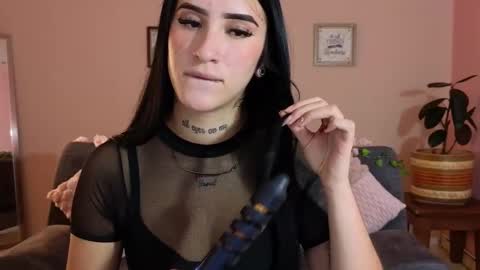 Snapshot of mei_naughtycat chatting on 10-16-25, 11:22 Mei online show from 10-16-25, 11:22