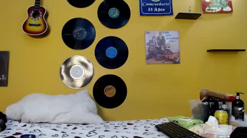 MEIS online show from 04-24-26, 02:25